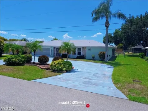712 SE 32nd Terrace Cape Coral FL 33904