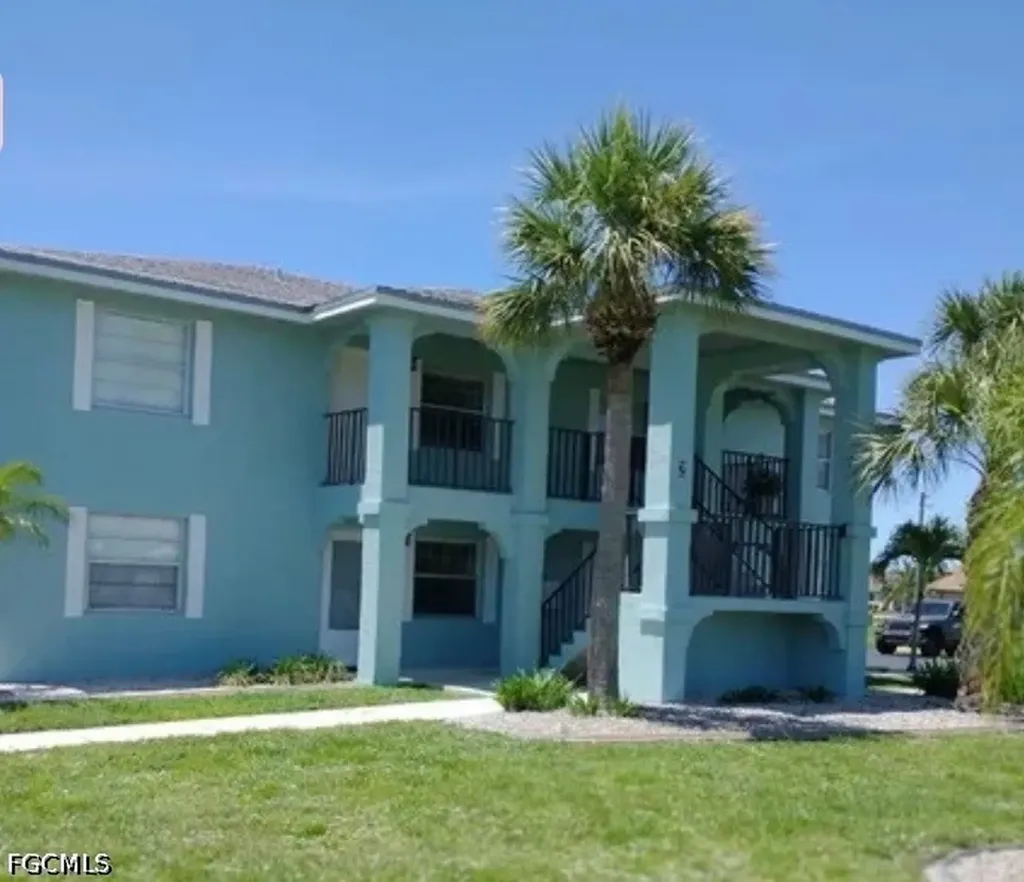449 Royal Poinciana Punta Gorda FL 33955