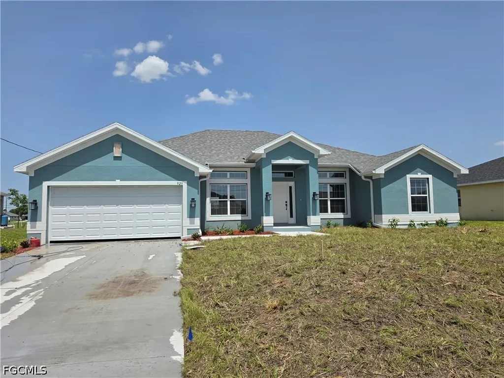 925 NW 8th Place Cape Coral FL 33993