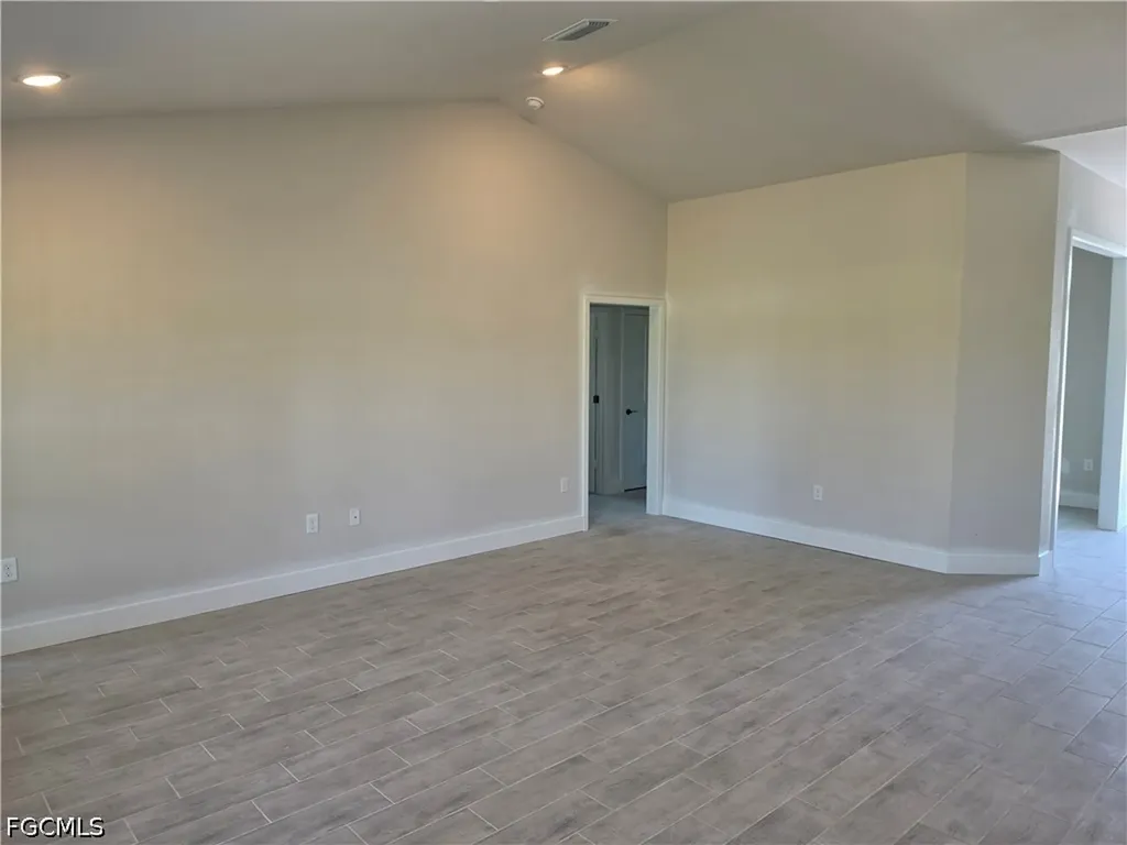 925 NW 8th Place Cape Coral FL 33993