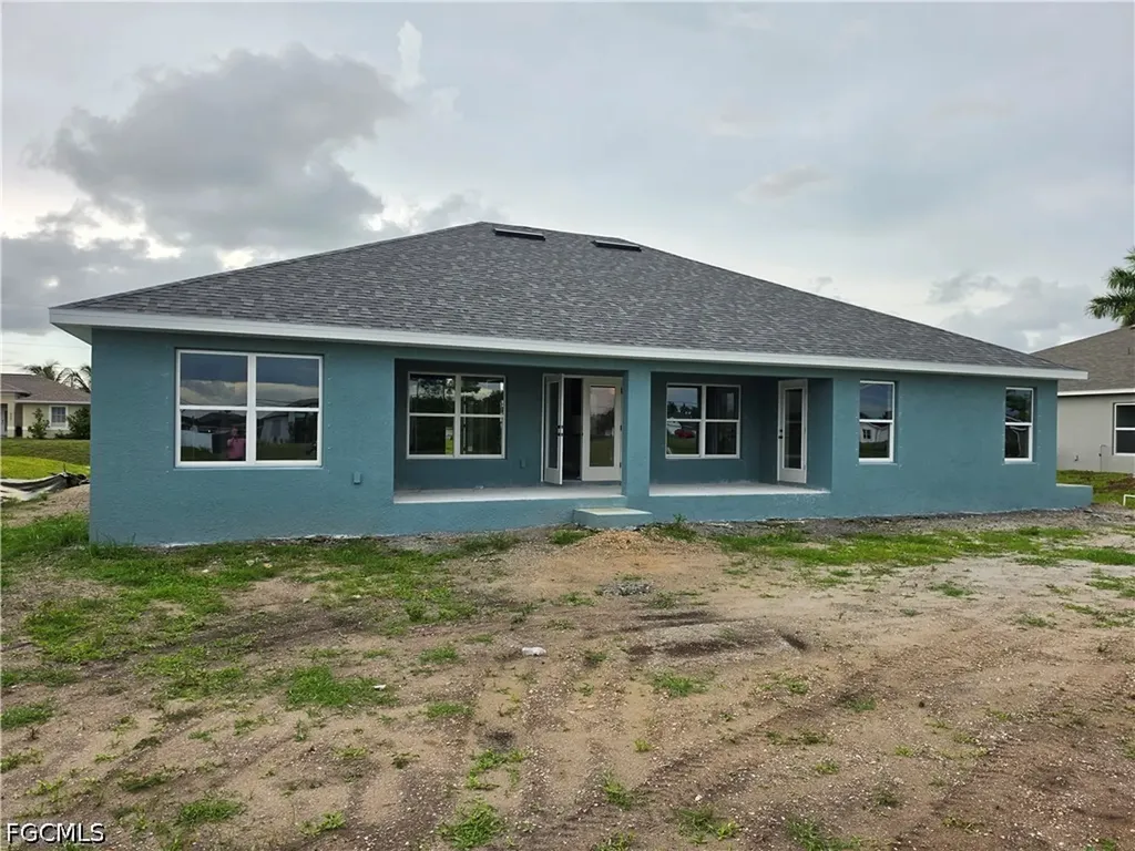 925 NW 8th Place Cape Coral FL 33993