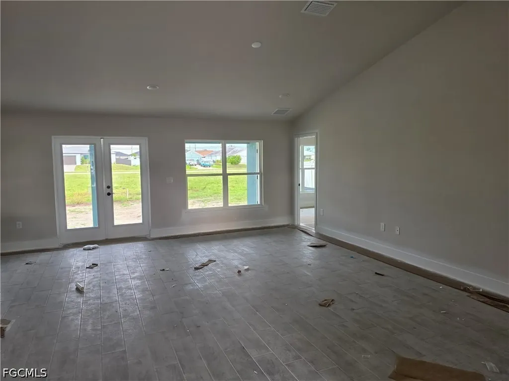 925 NW 8th Place Cape Coral FL 33993