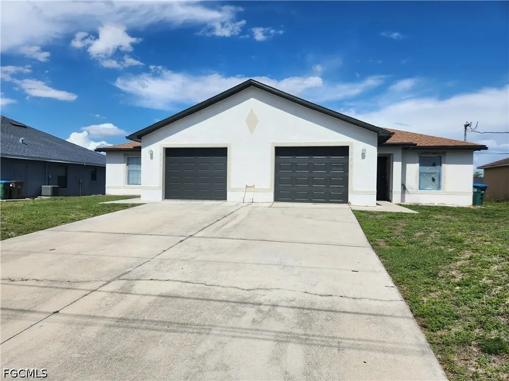 1309/1311 NE 8th Place Cape Coral FL 33909