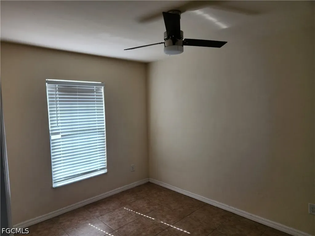 1309/1311 NE 8th Place Cape Coral FL 33909