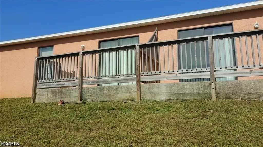 1309/1311 NE 8th Place Cape Coral FL 33909