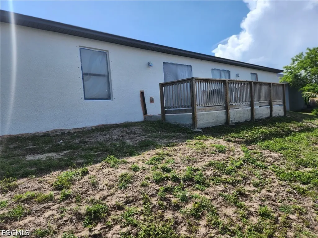 1309/1311 NE 8th Place Cape Coral FL 33909