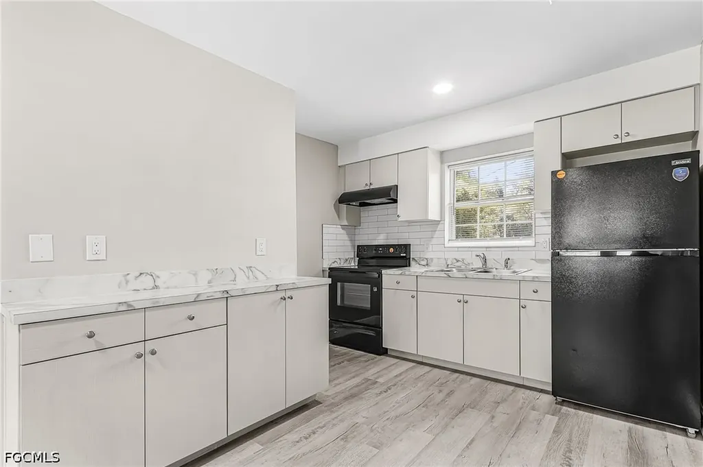 2648 Michigan Avenue Fort Myers FL 33916