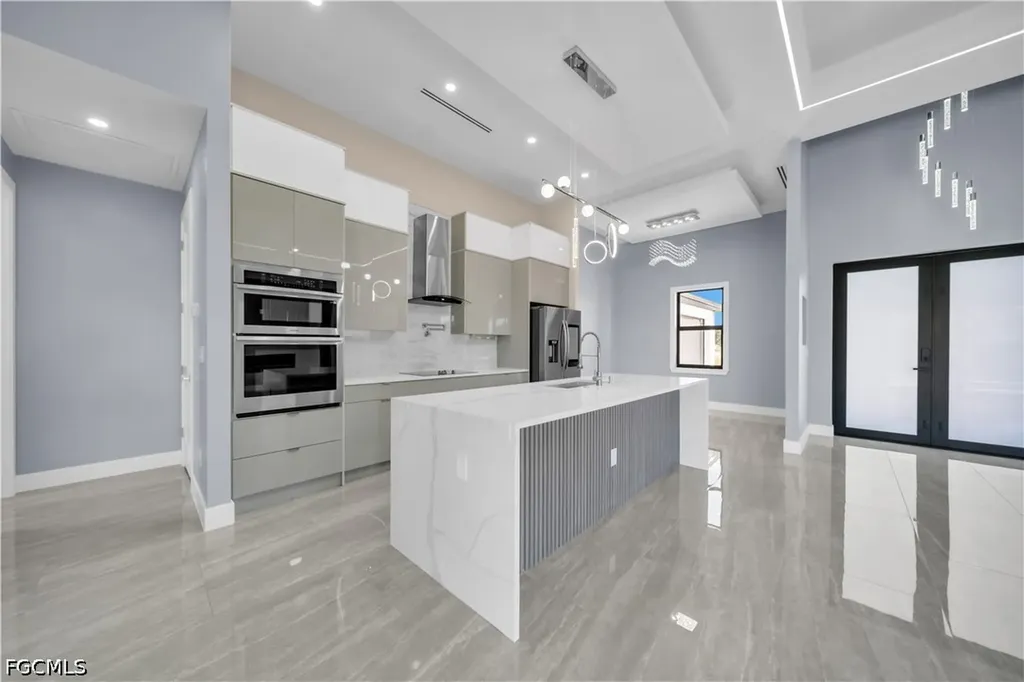 1125 NE 14th Terrace Cape Coral FL 33909
