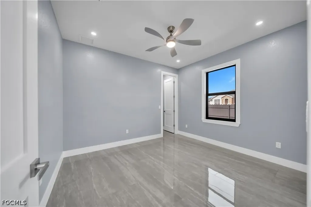 1125 NE 14th Terrace Cape Coral FL 33909