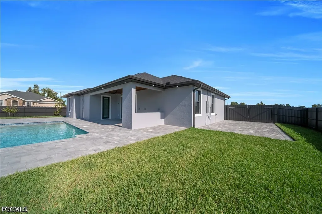 1125 NE 14th Terrace Cape Coral FL 33909