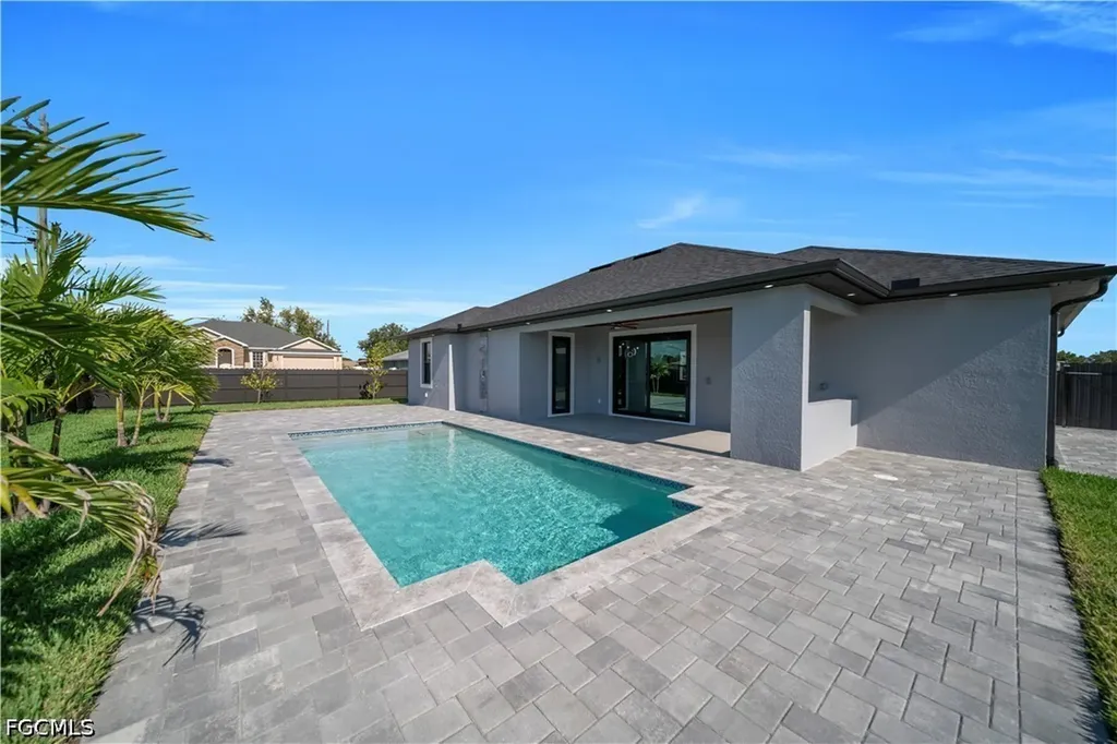 1125 NE 14th Terrace Cape Coral FL 33909