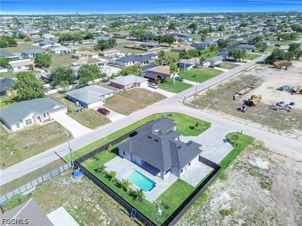 1125 NE 14th Terrace Cape Coral FL 33909