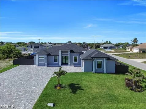 1125 NE 14th Terrace Cape Coral FL 33909