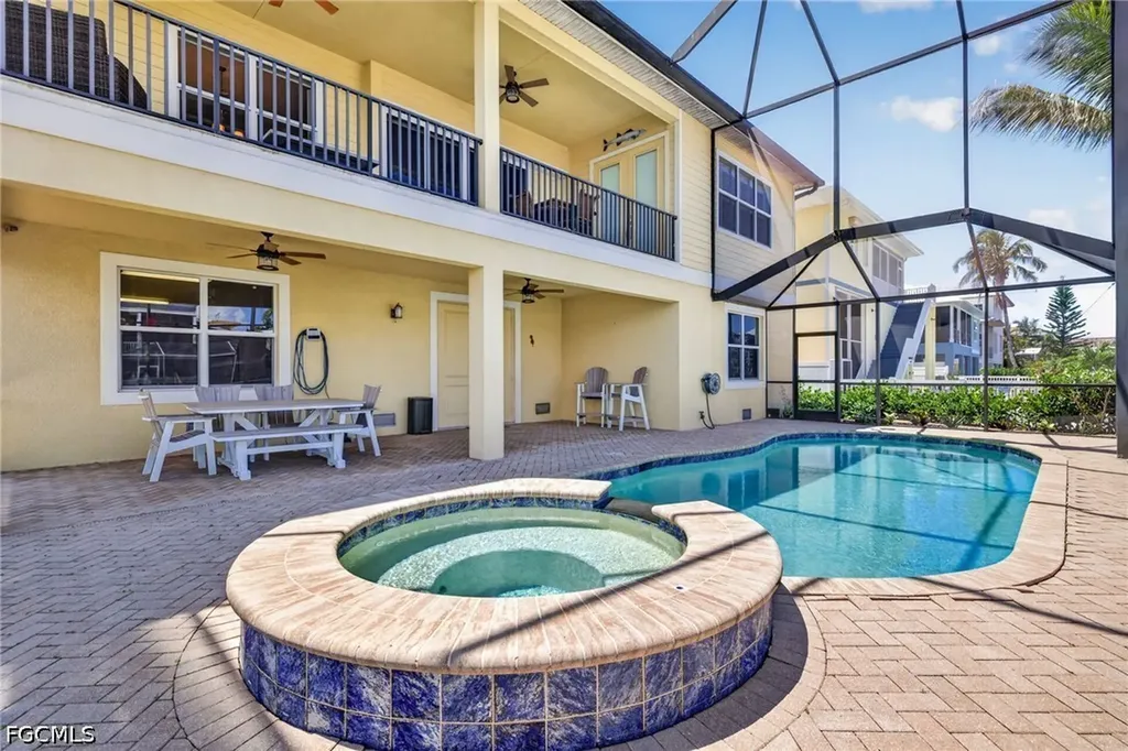 243 Driftwood Lane Fort Myers Beach FL 33931