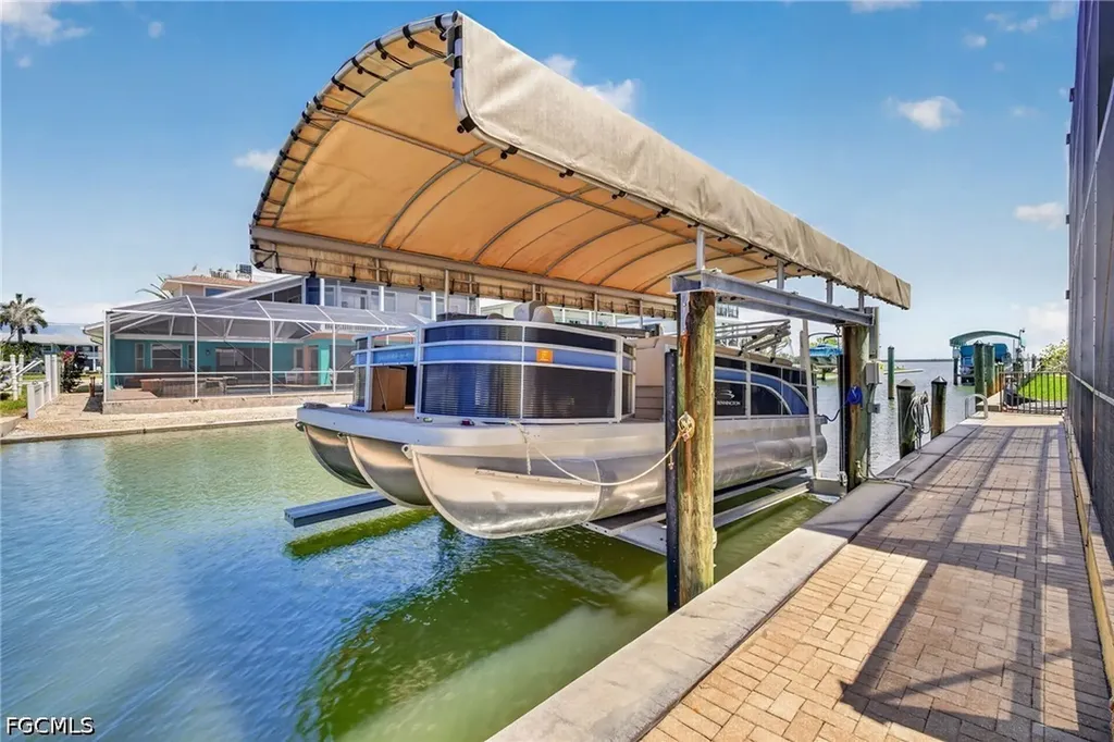 243 Driftwood Lane Fort Myers Beach FL 33931
