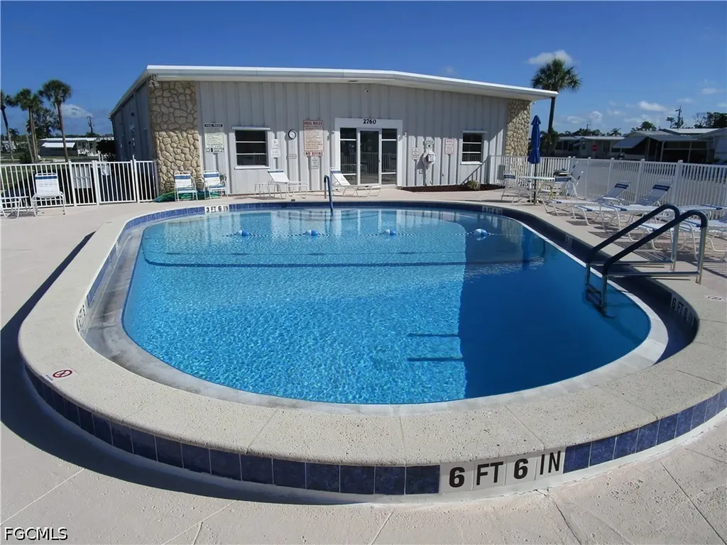 2809 Breezewood Drive North Fort Myers FL 33917