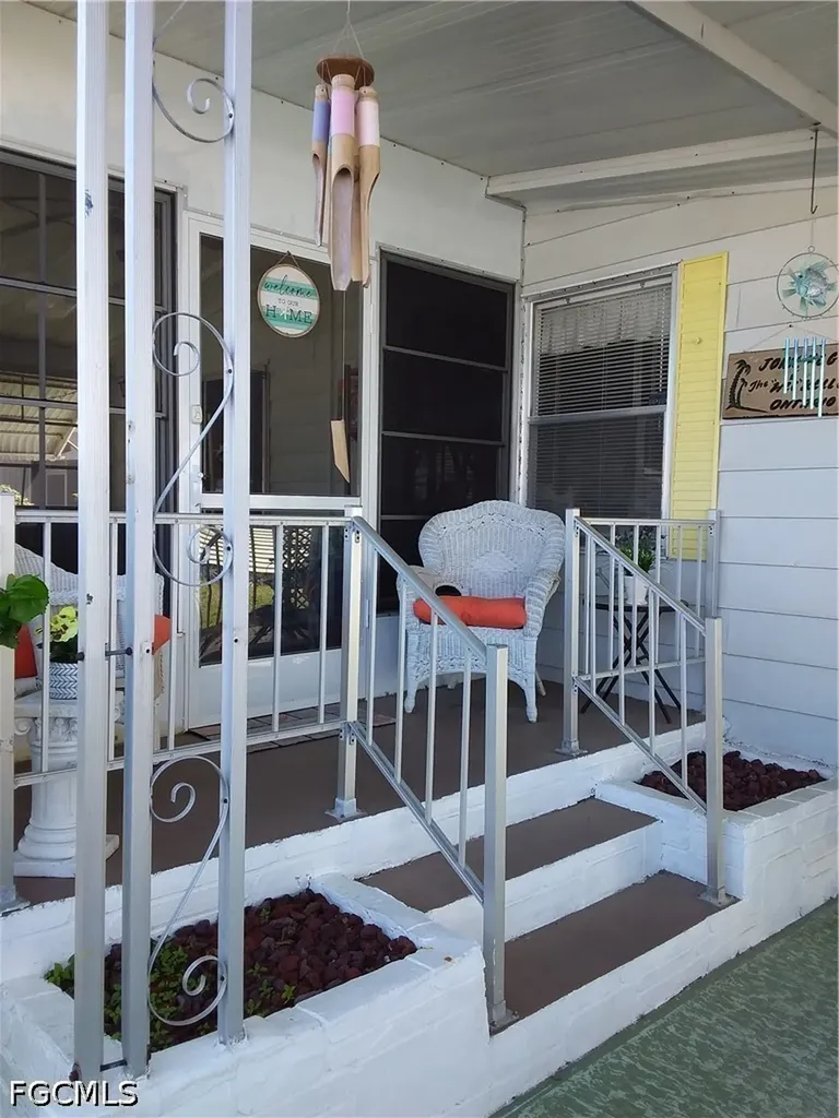 2809 Breezewood Drive North Fort Myers FL 33917