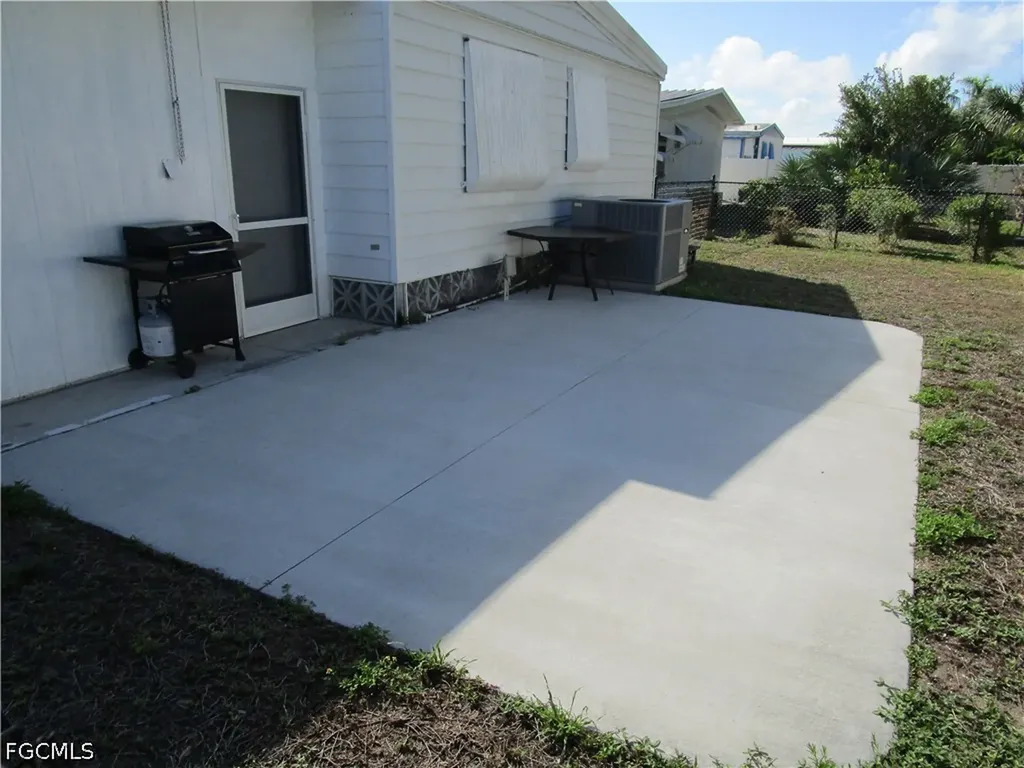 2809 Breezewood Drive North Fort Myers FL 33917