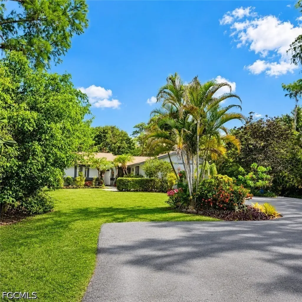 3534 White Boulevard Naples FL 34117