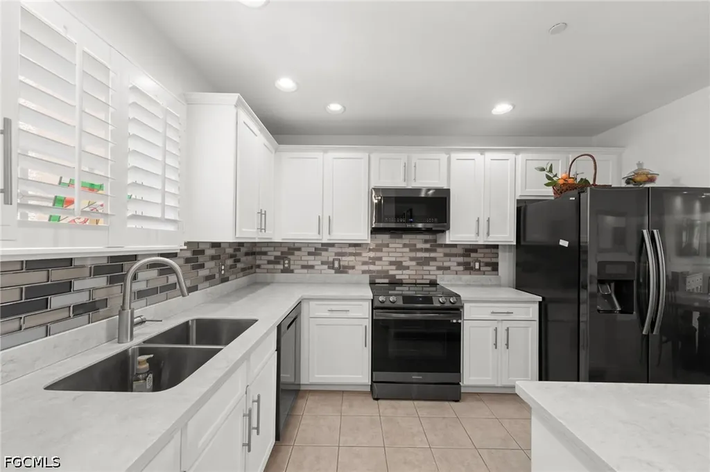 10013 Via Colomba Circle Fort Myers FL 33966