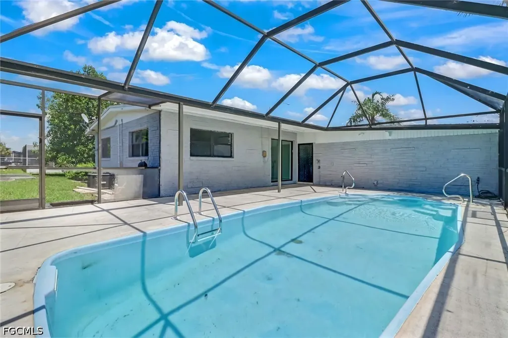 805 Leeland Heights Boulevard E Lehigh Acres FL 33936