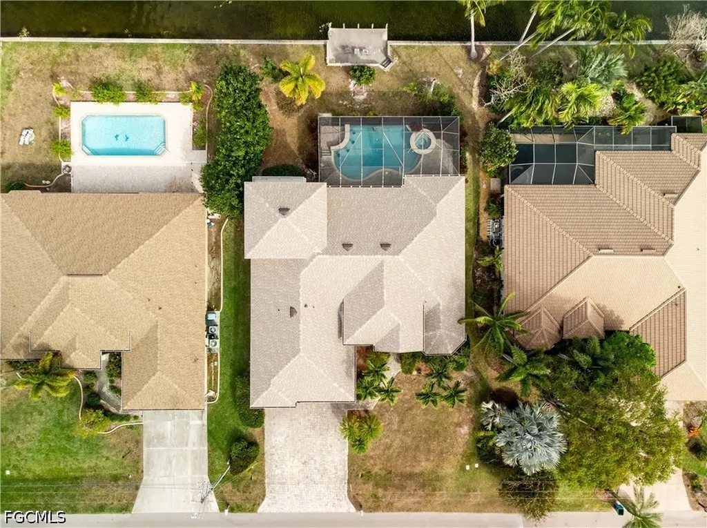 325 SE 21st Street Cape Coral FL 33990