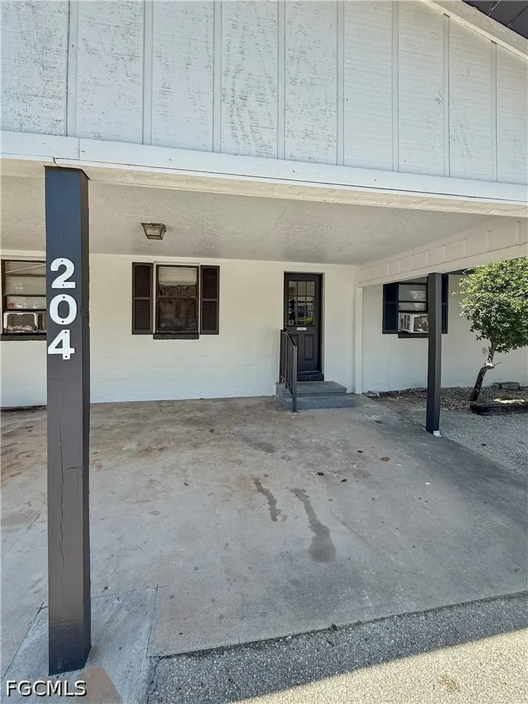 204 2nd Street Fort Myers FL 33907