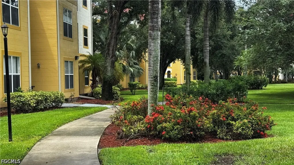 11530 Villa Grand Fort Myers FL 33913