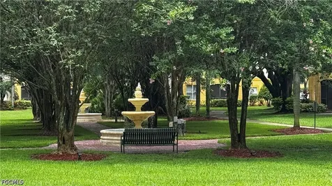 11530 Villa Grand Fort Myers FL 33913