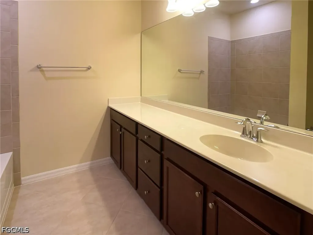 10302 Via Colomba Circle Fort Myers FL 33966
