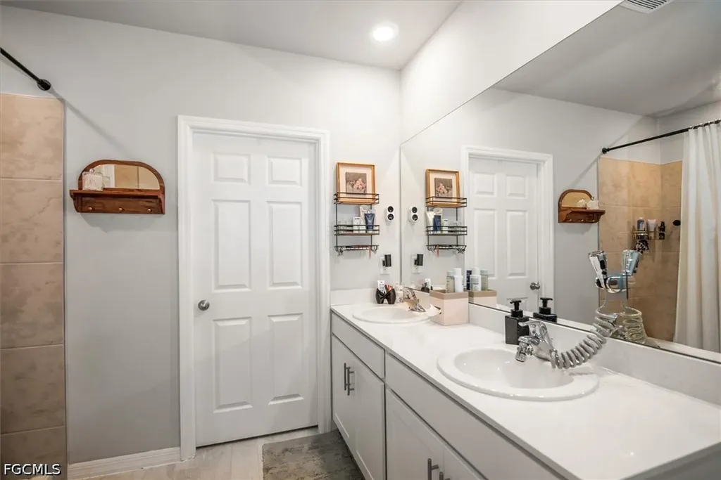 2849 Pillar Coral Lane North Fort Myers FL 33903