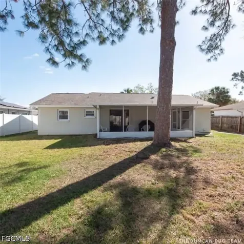 6818 Robinswood Lane Tampa FL 33634