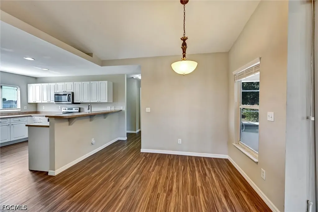 1338 NE 33rd Lane Cape Coral FL 33909