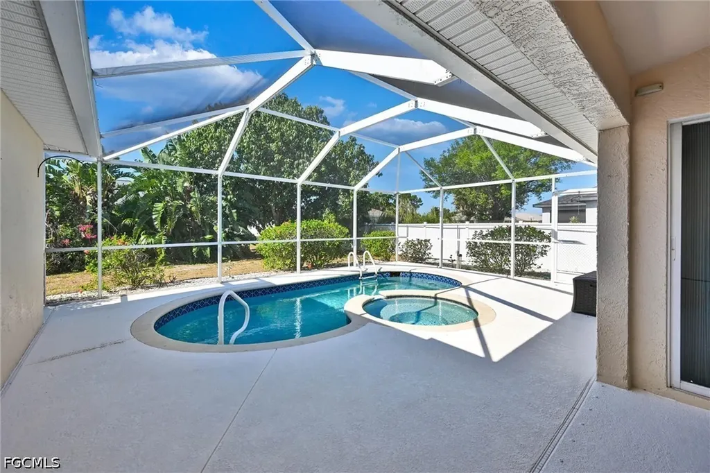 1338 NE 33rd Lane Cape Coral FL 33909