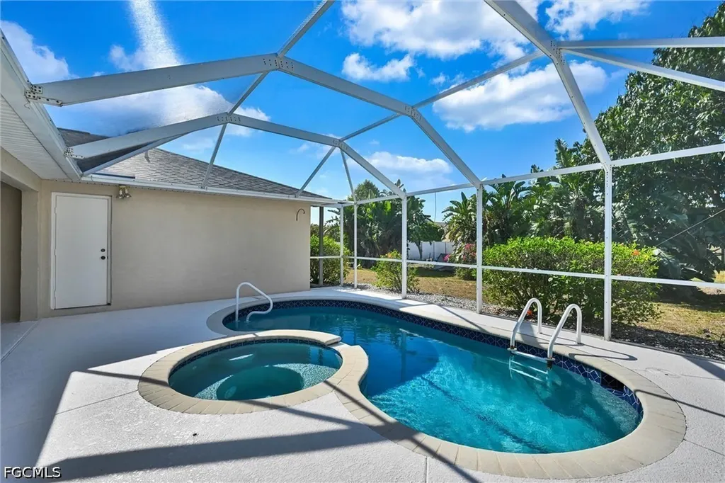 1338 NE 33rd Lane Cape Coral FL 33909