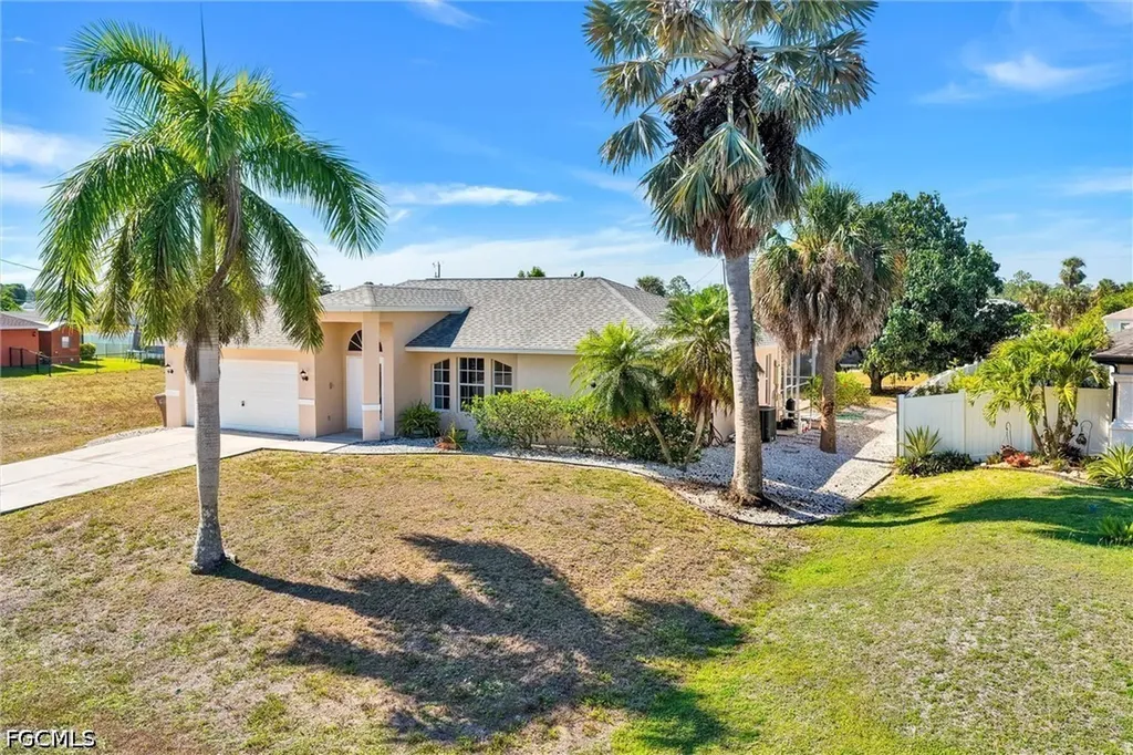 1338 NE 33rd Lane Cape Coral FL 33909