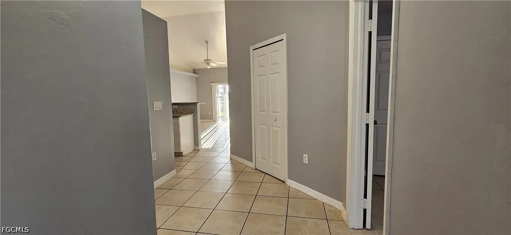 401 SE 24th Avenue Cape Coral FL 33990