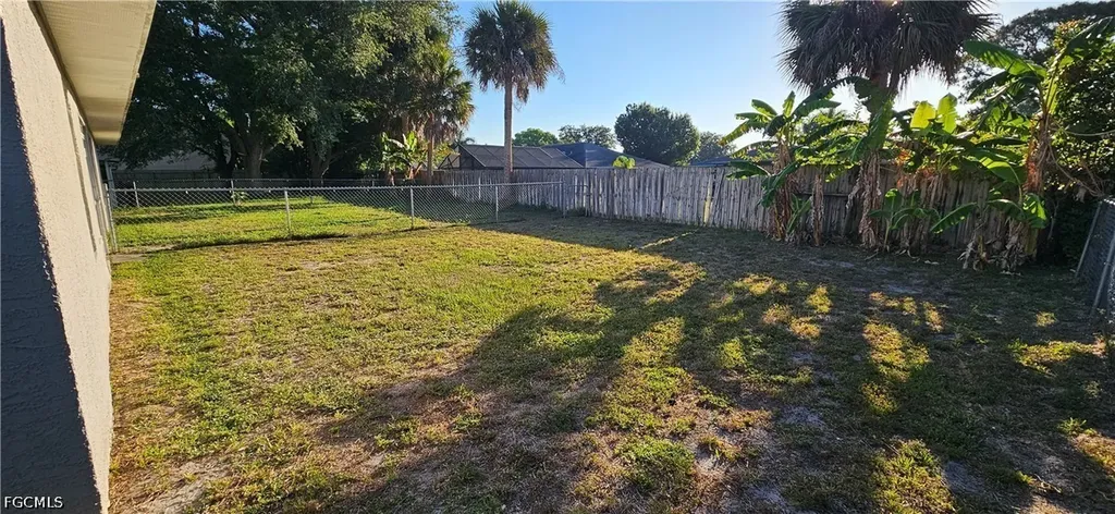401 SE 24th Avenue Cape Coral FL 33990
