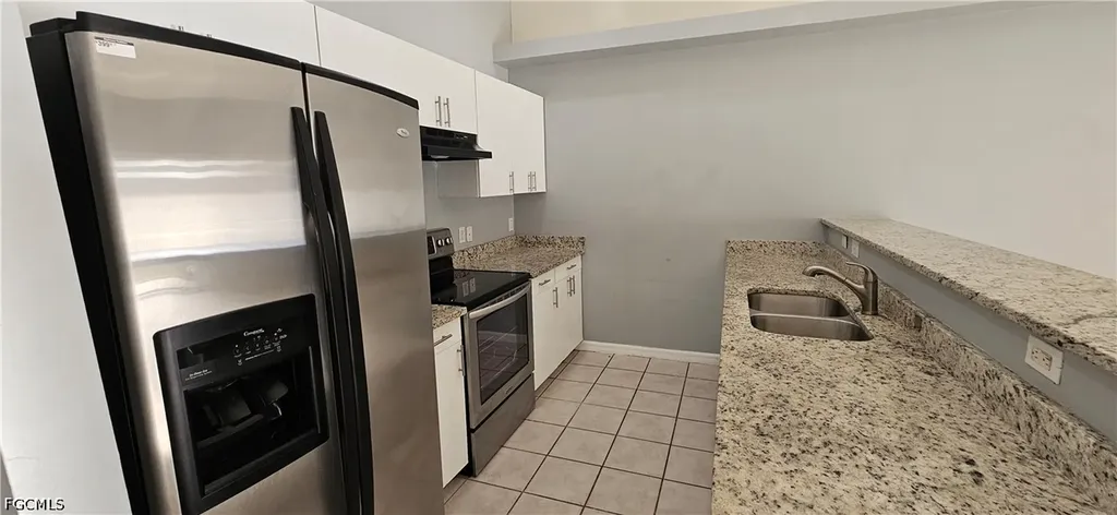 401 SE 24th Avenue Cape Coral FL 33990