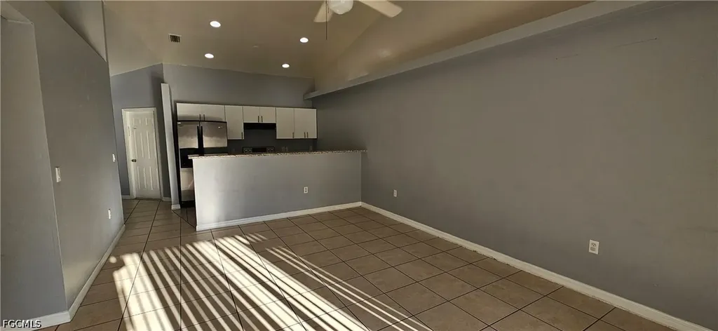 401 SE 24th Avenue Cape Coral FL 33990