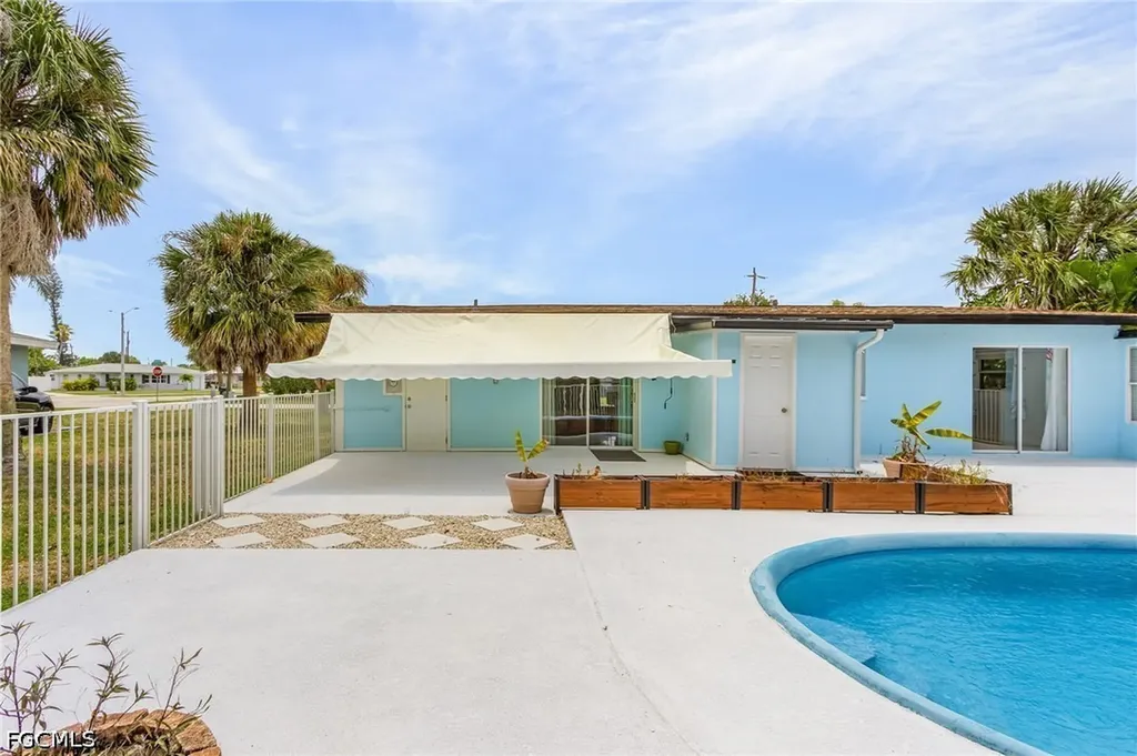 5251 Tower Drive Cape Coral FL 33904