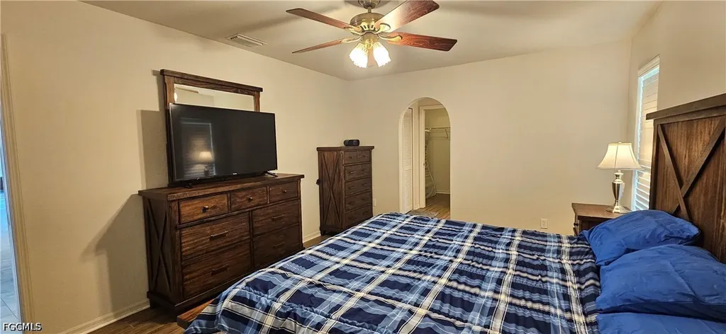 1203 SE 23rd Terrace Cape Coral FL 33990