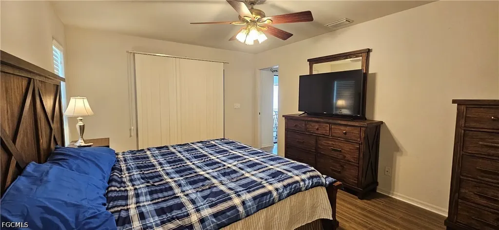 1203 SE 23rd Terrace Cape Coral FL 33990