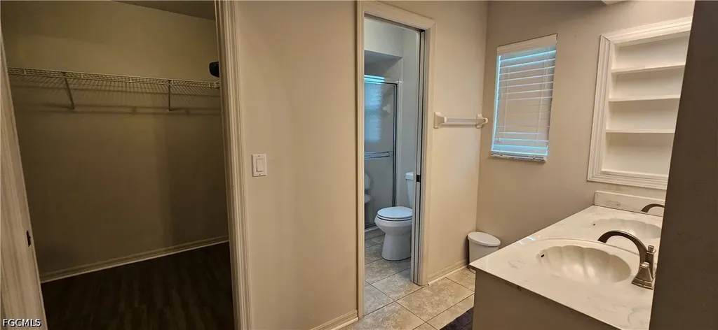 1203 SE 23rd Terrace Cape Coral FL 33990
