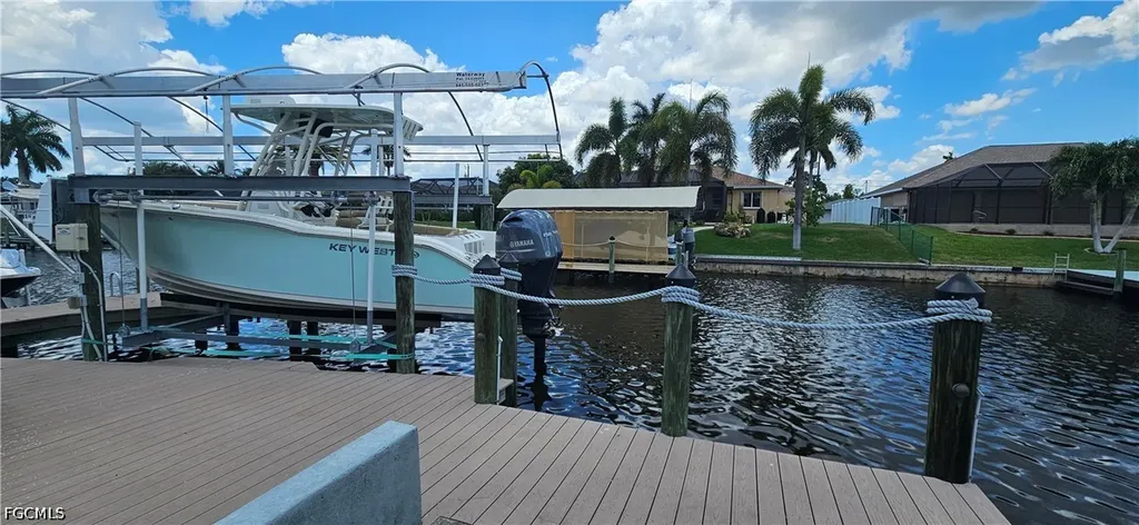 1203 SE 23rd Terrace Cape Coral FL 33990