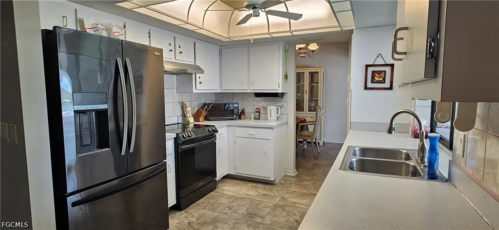 1203 SE 23rd Terrace Cape Coral FL 33990