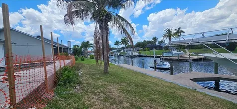 1203 SE 23rd Terrace Cape Coral FL 33990