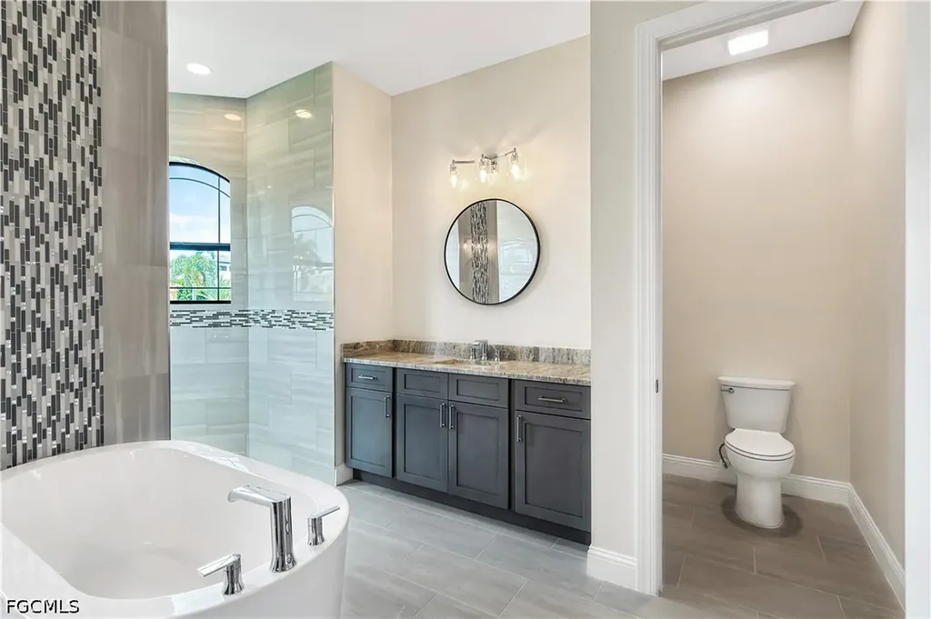 4403 SW 10th Avenue Cape Coral FL 33914