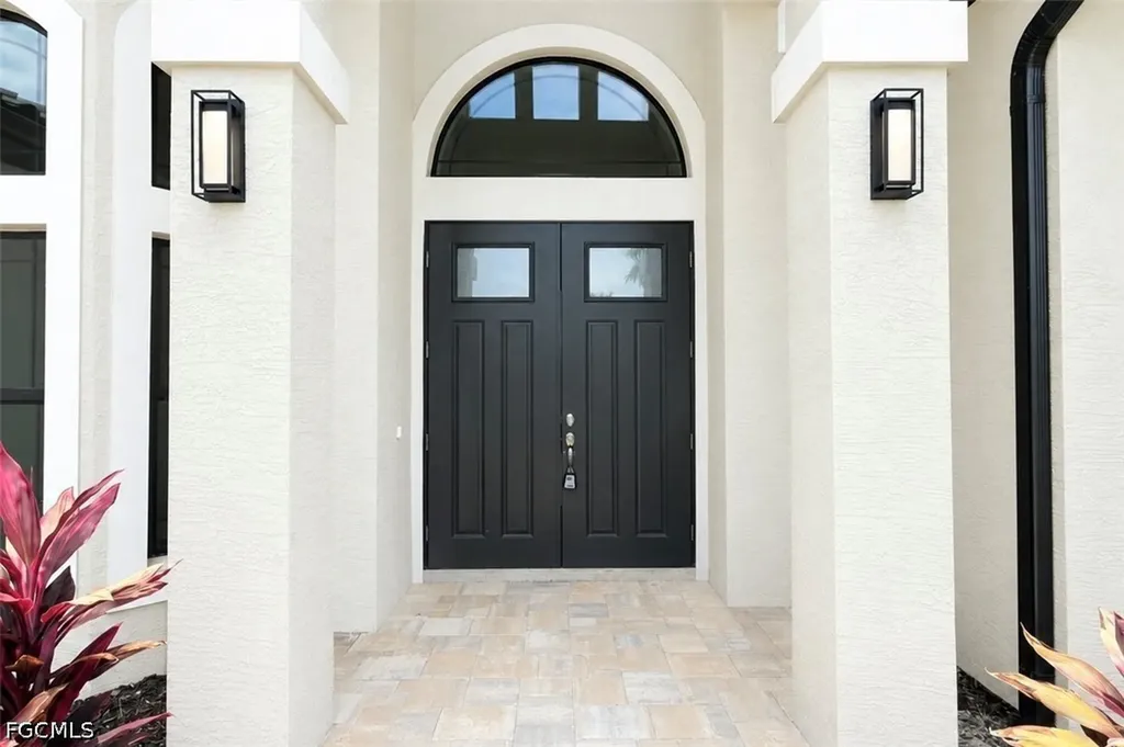 4403 SW 10th Avenue Cape Coral FL 33914