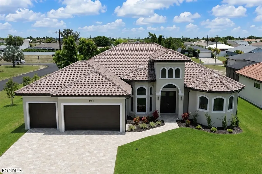 4403 SW 10th Avenue Cape Coral FL 33914